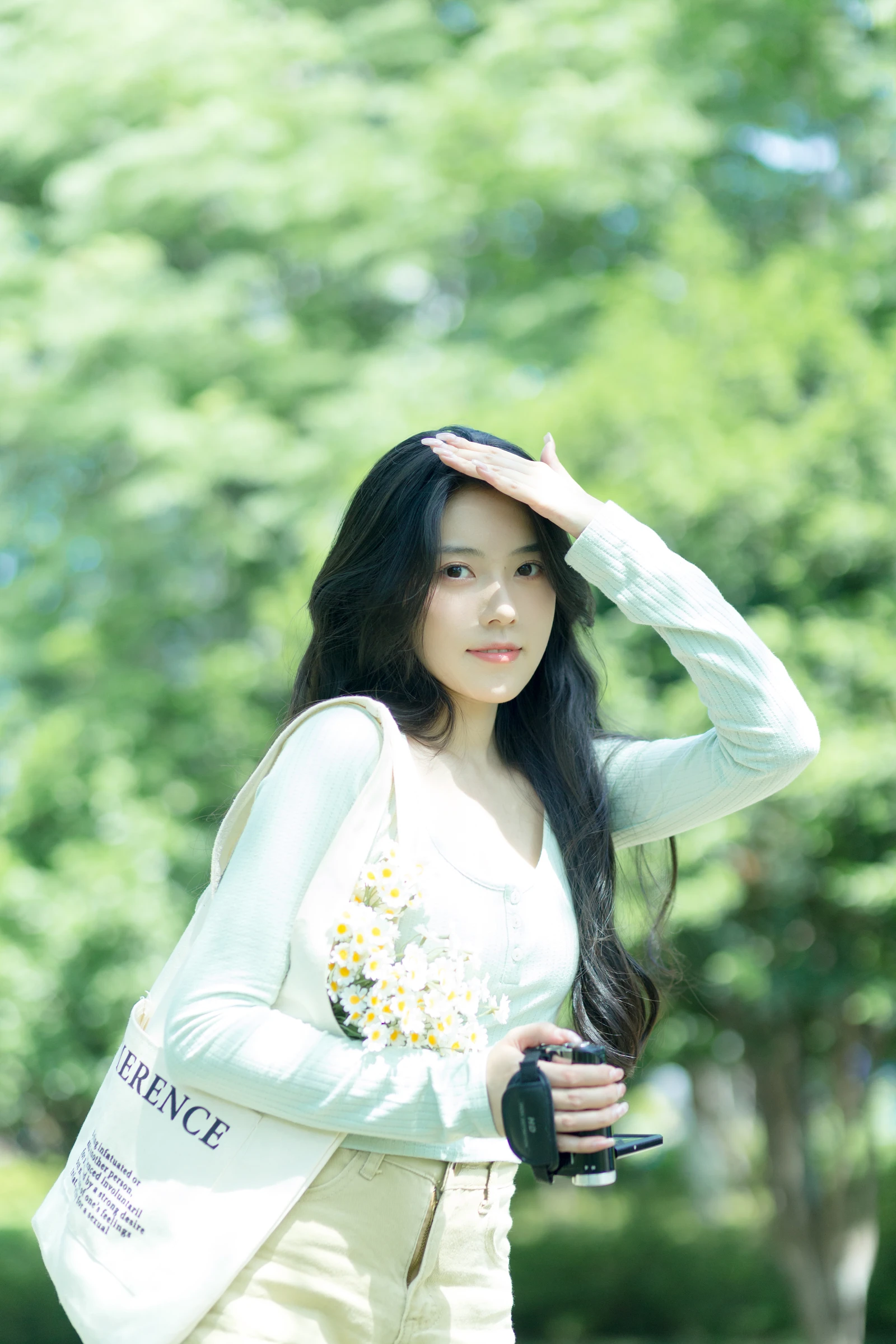 [YITUYU]艺图语-2024.10.16-曼波-靜鏡婧-[27P-244MB]-3.webp